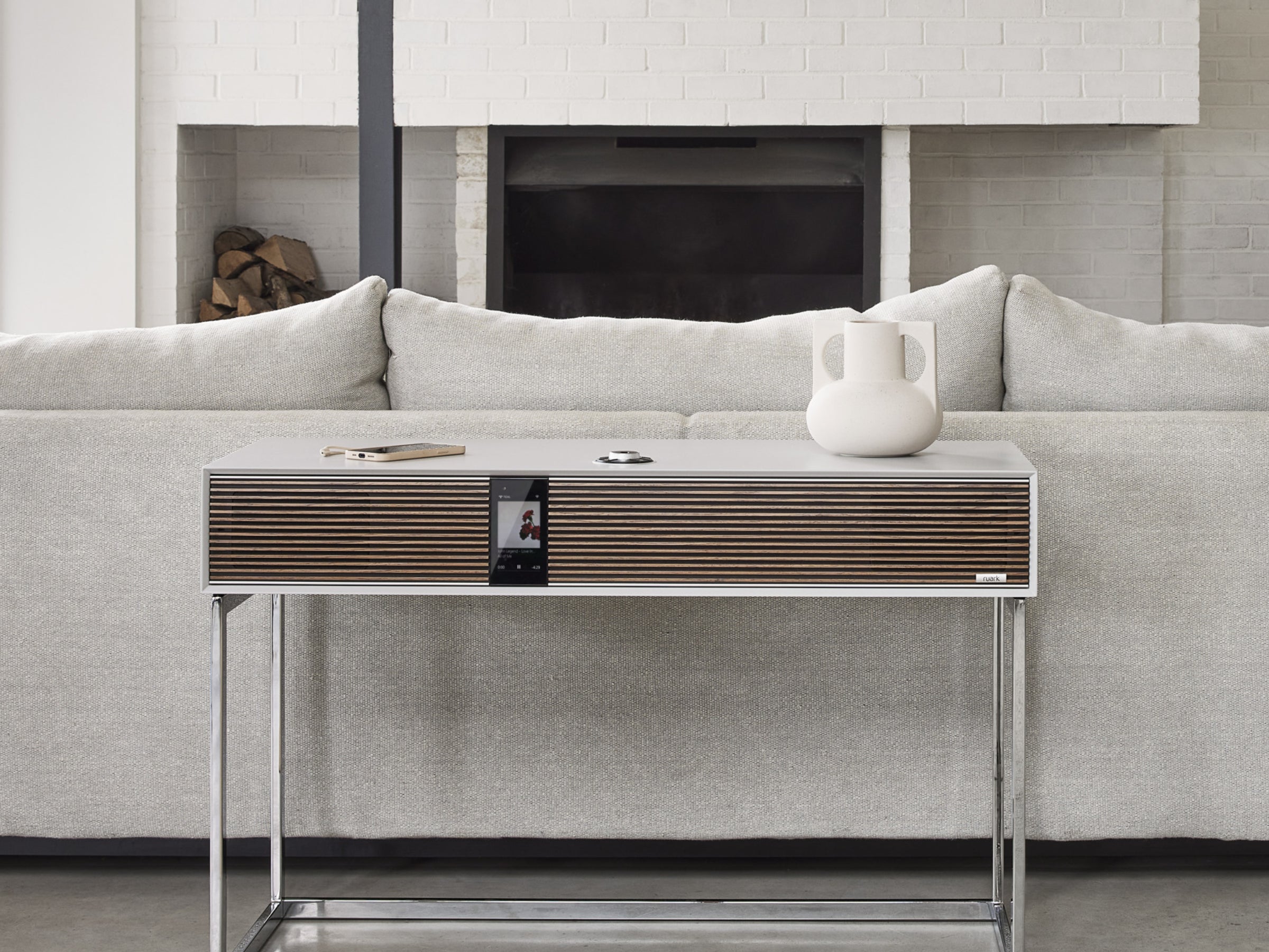 Ruark R810 A design icon reimagined