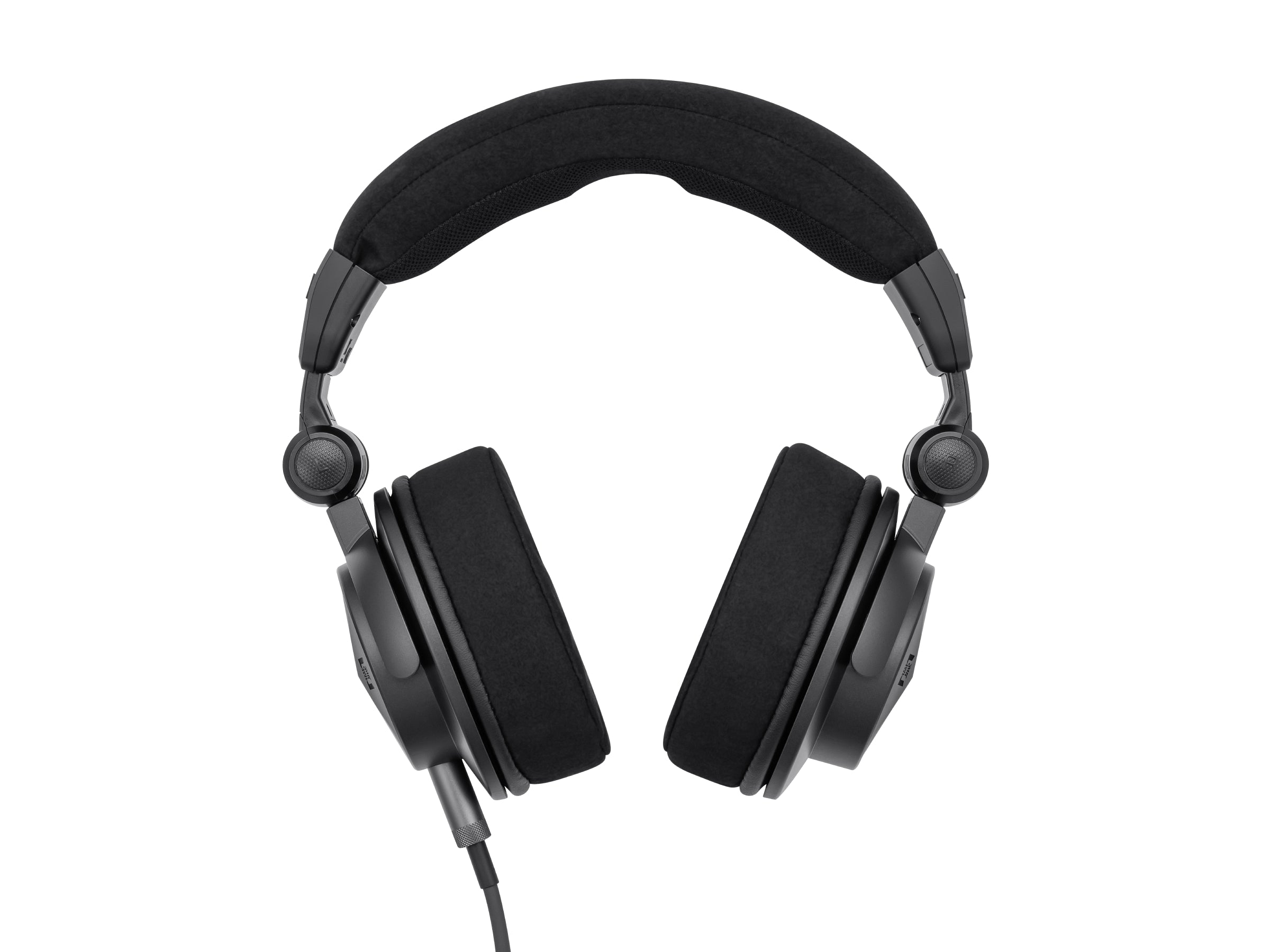 Astell&Kern Virtuoso Closed-Back Headphones