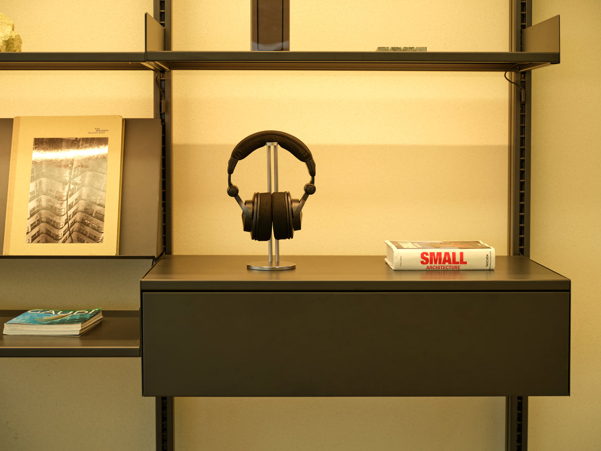 Astell&Kern Virtuoso Closed-Back Headphones