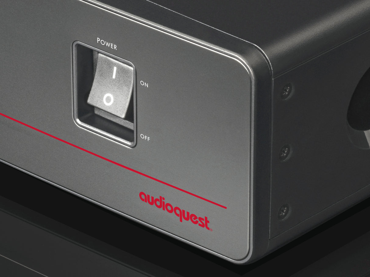 AudioQuest PowerQuest® 505 UK 12-Outlet Power Conditioner