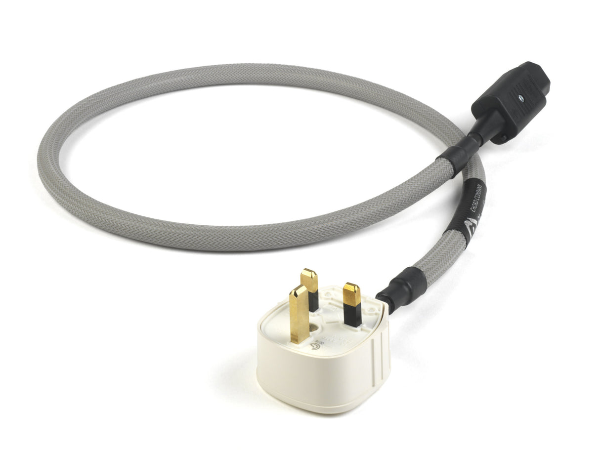 Chord PowerHAUS M6 mains distribution block + Shawline Mains Power Cable