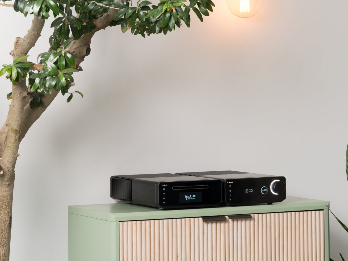 Cyrus 40 Amp with 40 CD Integrated CD Player