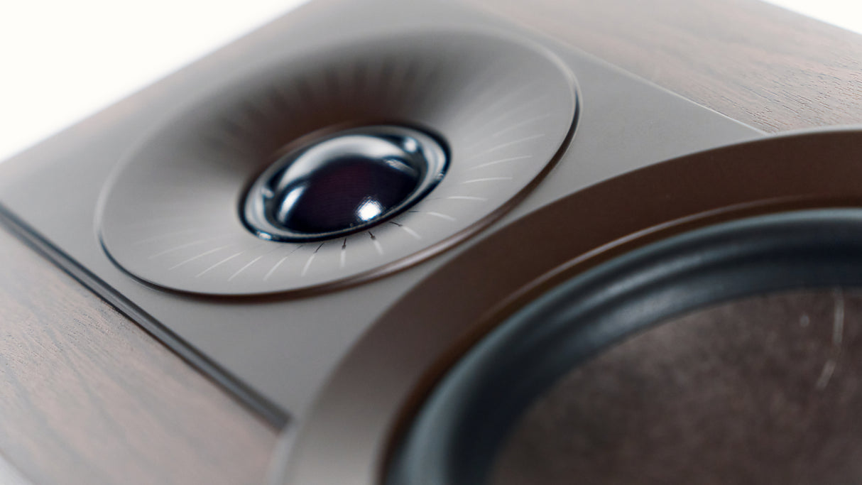 Technics SA-C600 with DALI Kupid Bookshelf Speakers