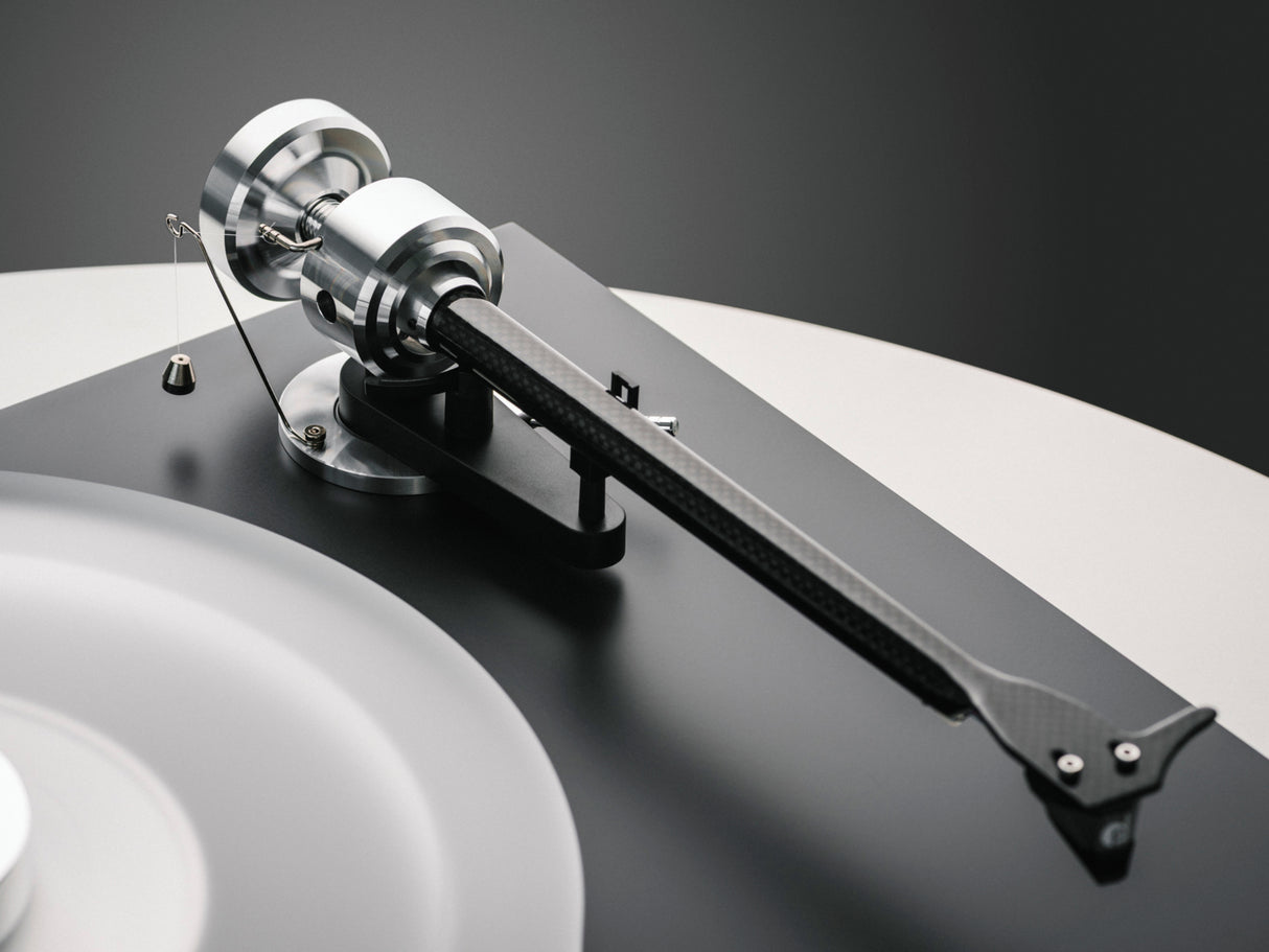 Pro-Ject Debut Reference 10 Turntable