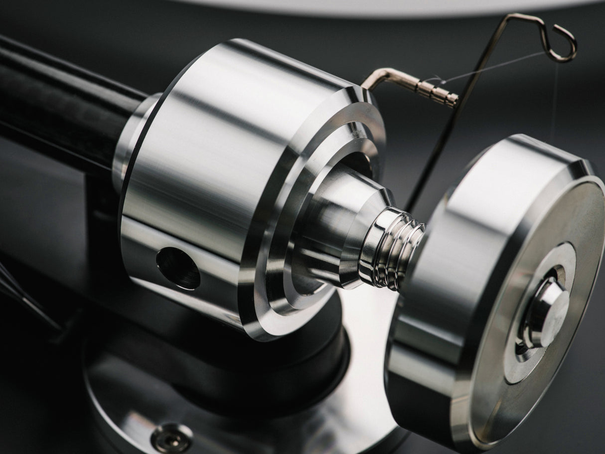 Pro-Ject Debut Reference 10 Turntable