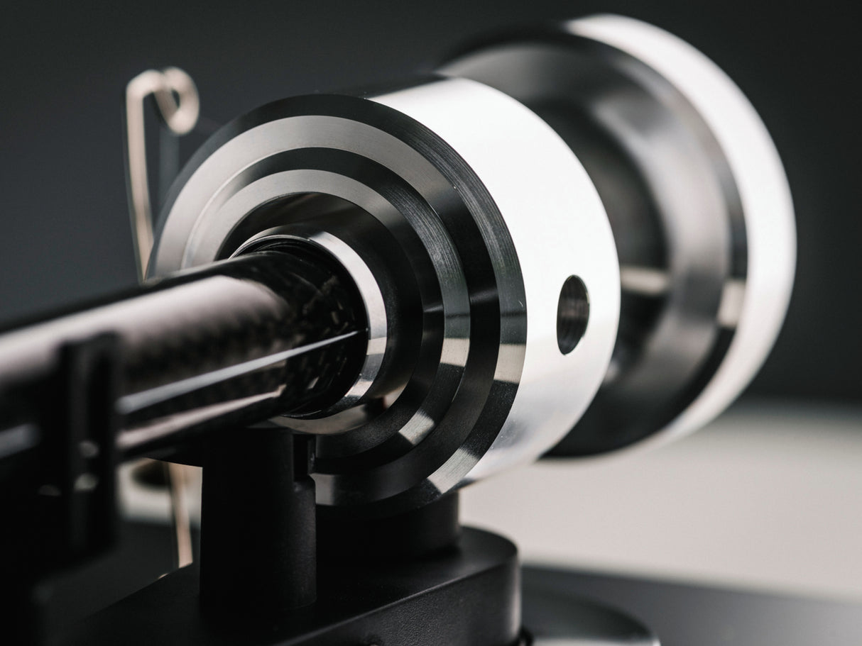 Pro-Ject Debut Reference 10 Turntable