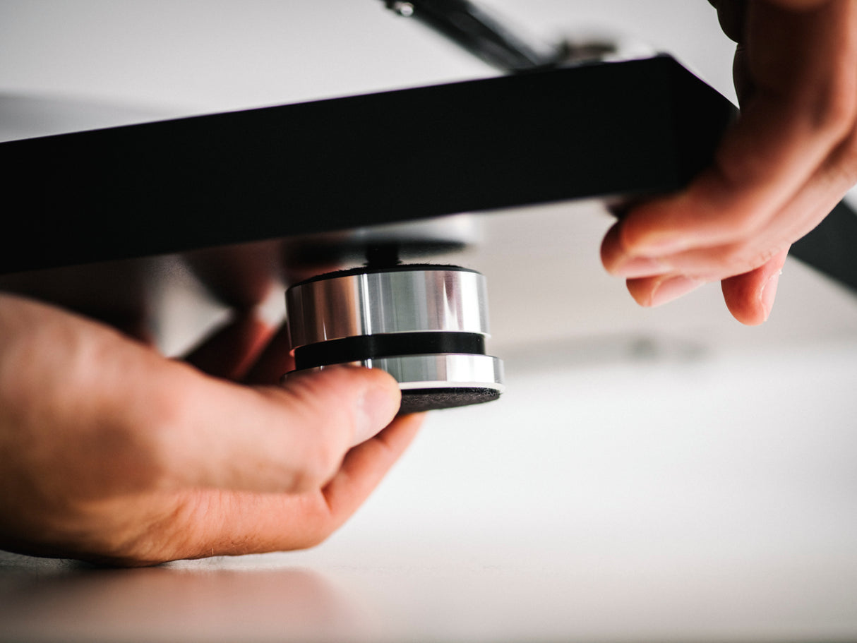 Pro-Ject Debut Reference 10 Turntable