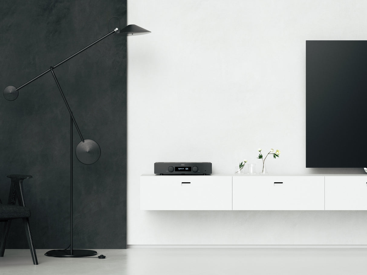 Hegel H120 Streaming Amplifier + Neat Motive SX1 Speakers