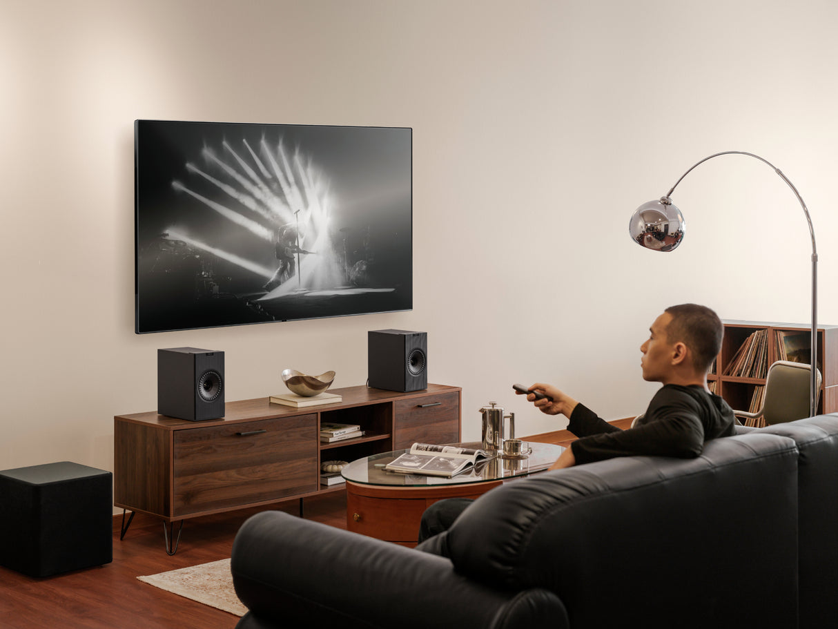 KEF Coda W with SQ1 Speaker Stands