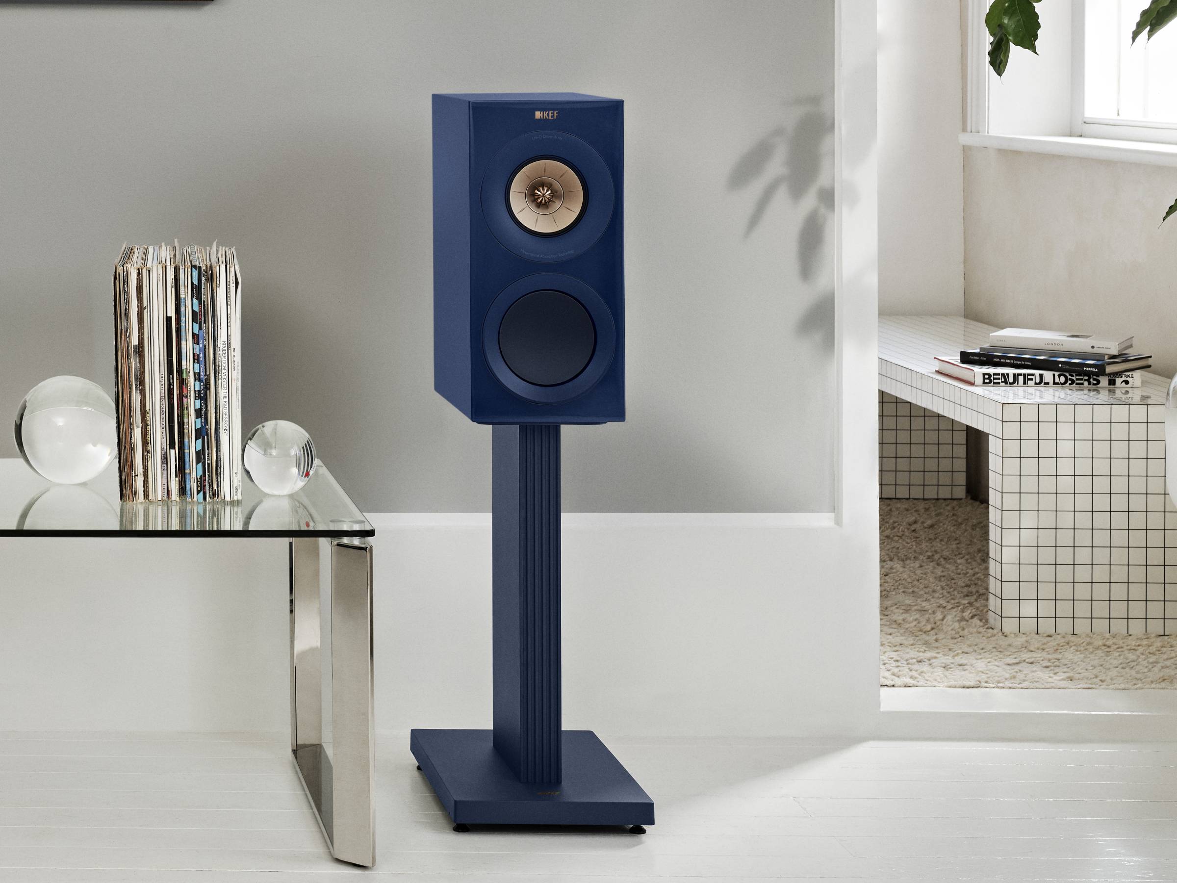 Arcam SA35 with KEF R3 META Speakers
