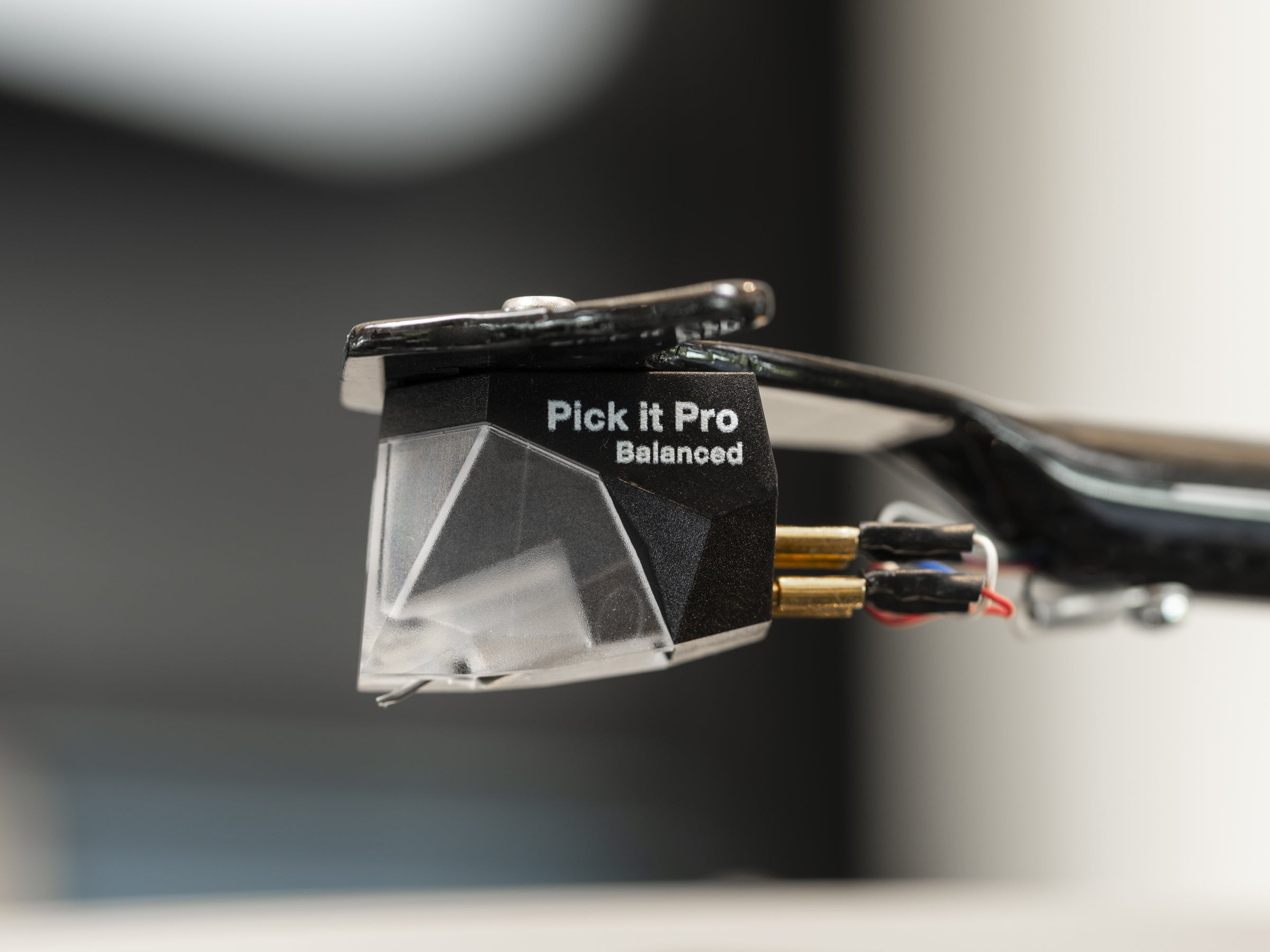 Pro-Ject X1 B Turntable (Pick it Pro Balanced cartridge)