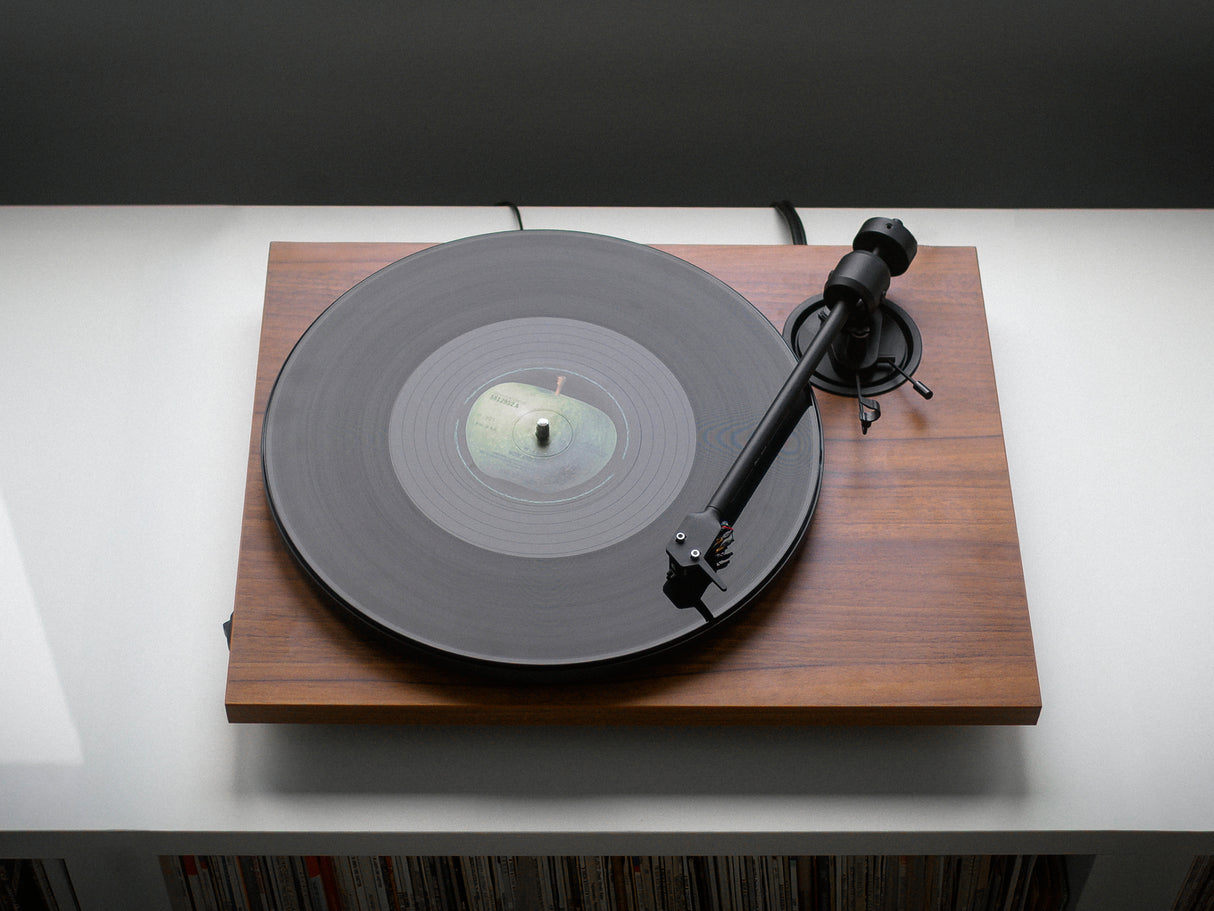 Pro-Ject E1.2 Turntable with Ruark MR1 Mk3 Speakers