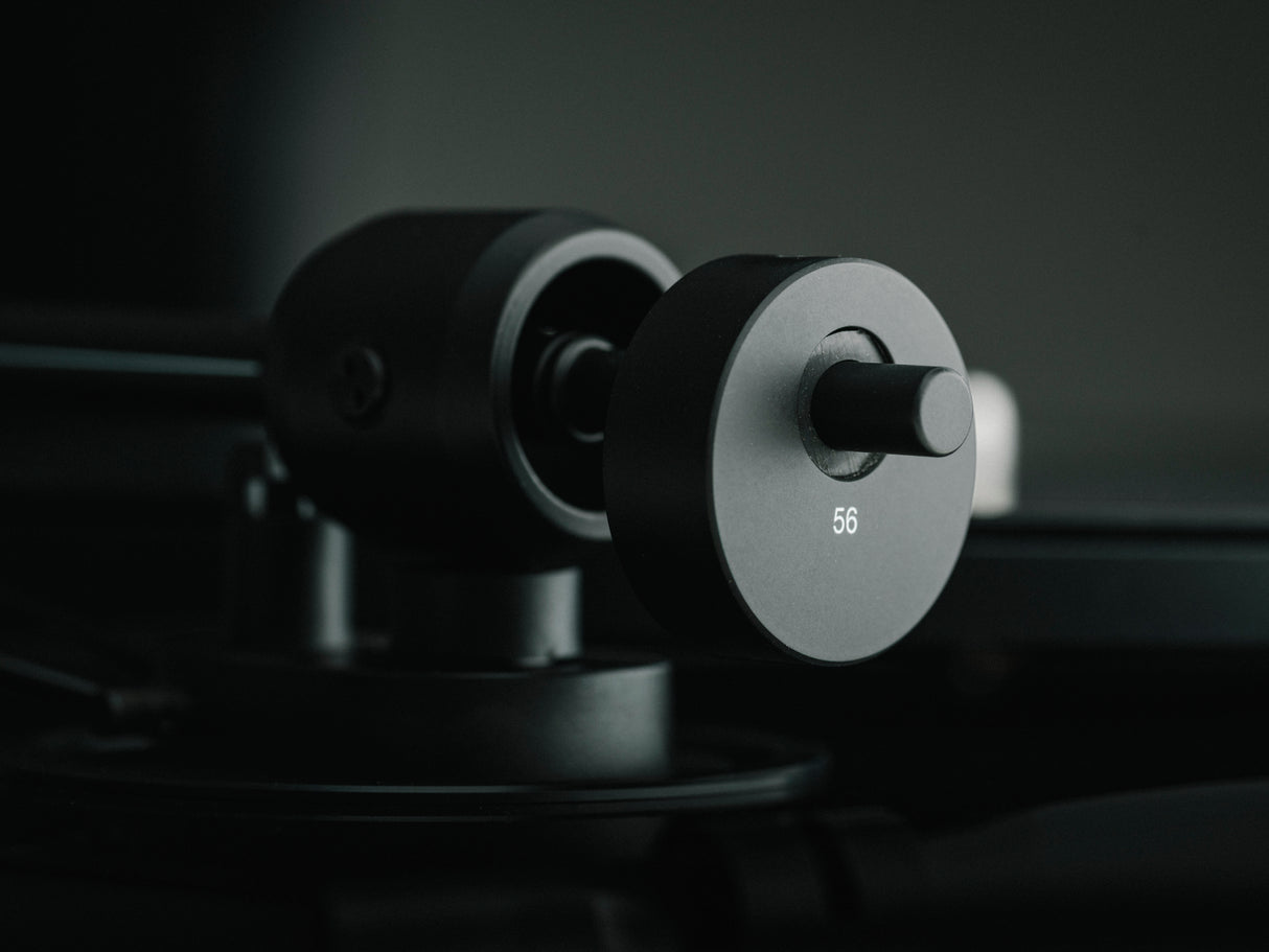 Pro-Ject E1.2 Turntable with Ruark MR1 Mk3 Speakers