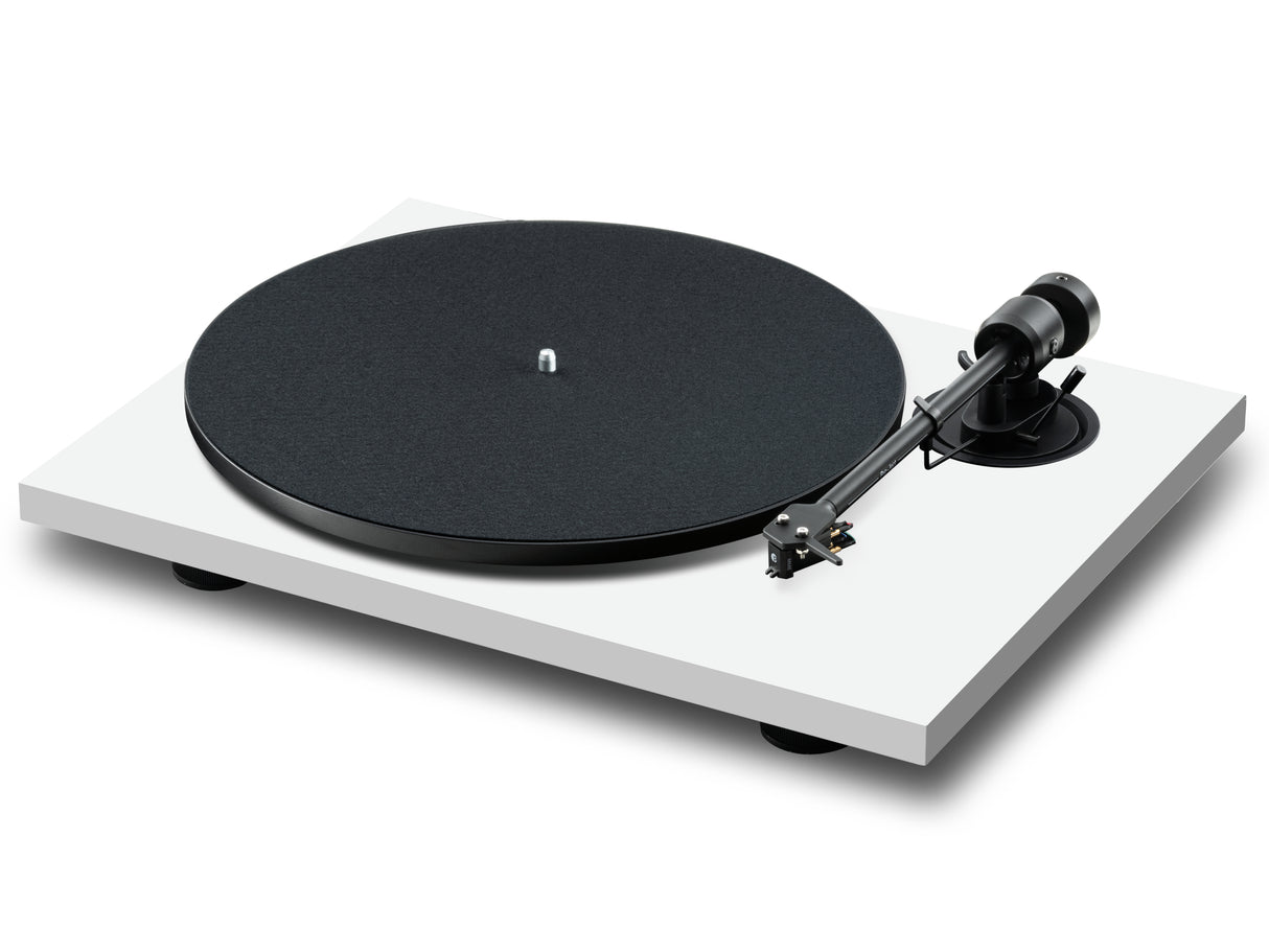 Pro-Ject E1.2 Turntable with Ruark MR1 Mk3 Speakers