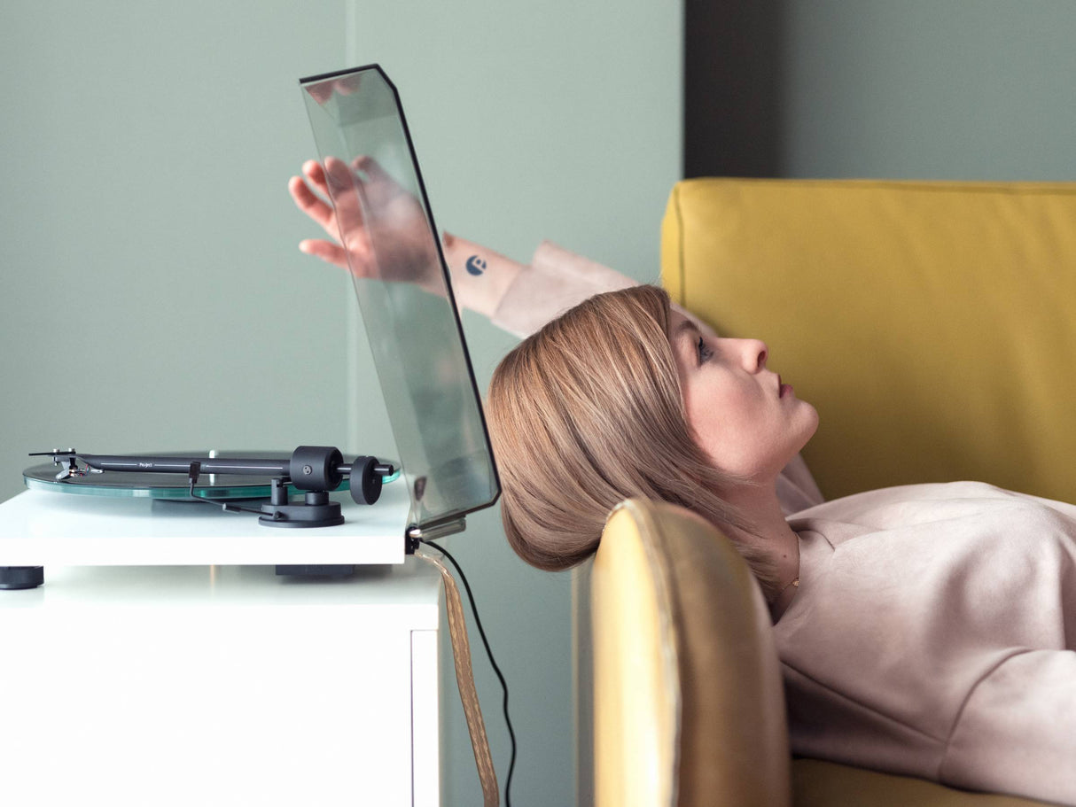 Pro-Ject T1 EVO Turntable