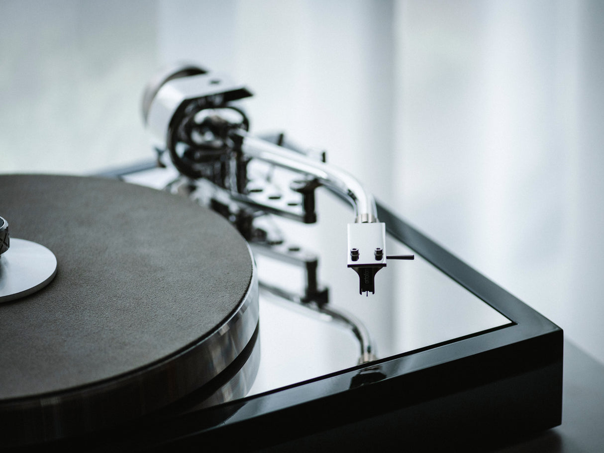 Pro-Ject The Classic Reference Turntable