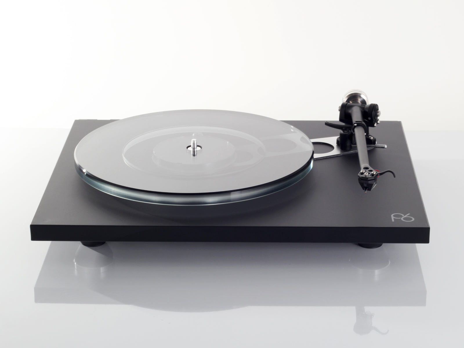 Rega Planar 6 Turntable