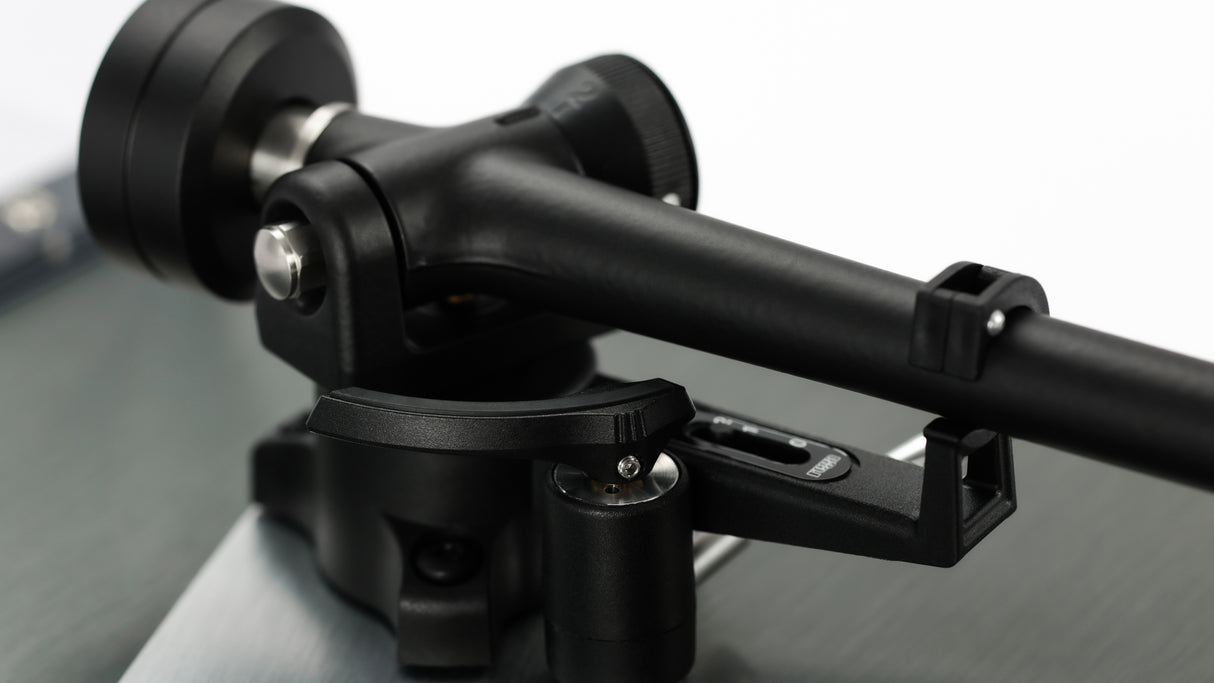 Rega Planar 3 RS + Brio Mk7 + Neat Iota II System