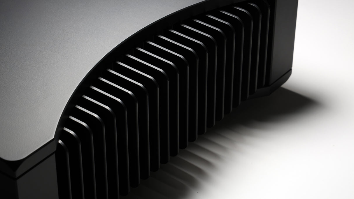 Rega Mercury + Solis (Pre + Power Amplifier)