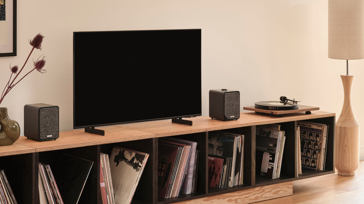 Pro-Ject E1.2 Turntable with Ruark MR1 Mk3 Speakers