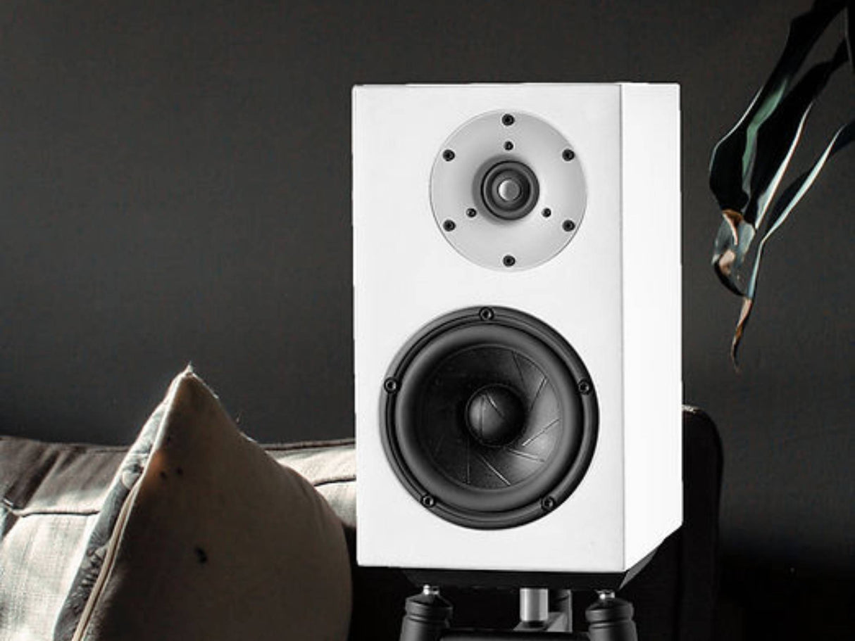 Serhan Swift Mµ2 MKII White Bookshelf Speakers (Ex Demonstration)