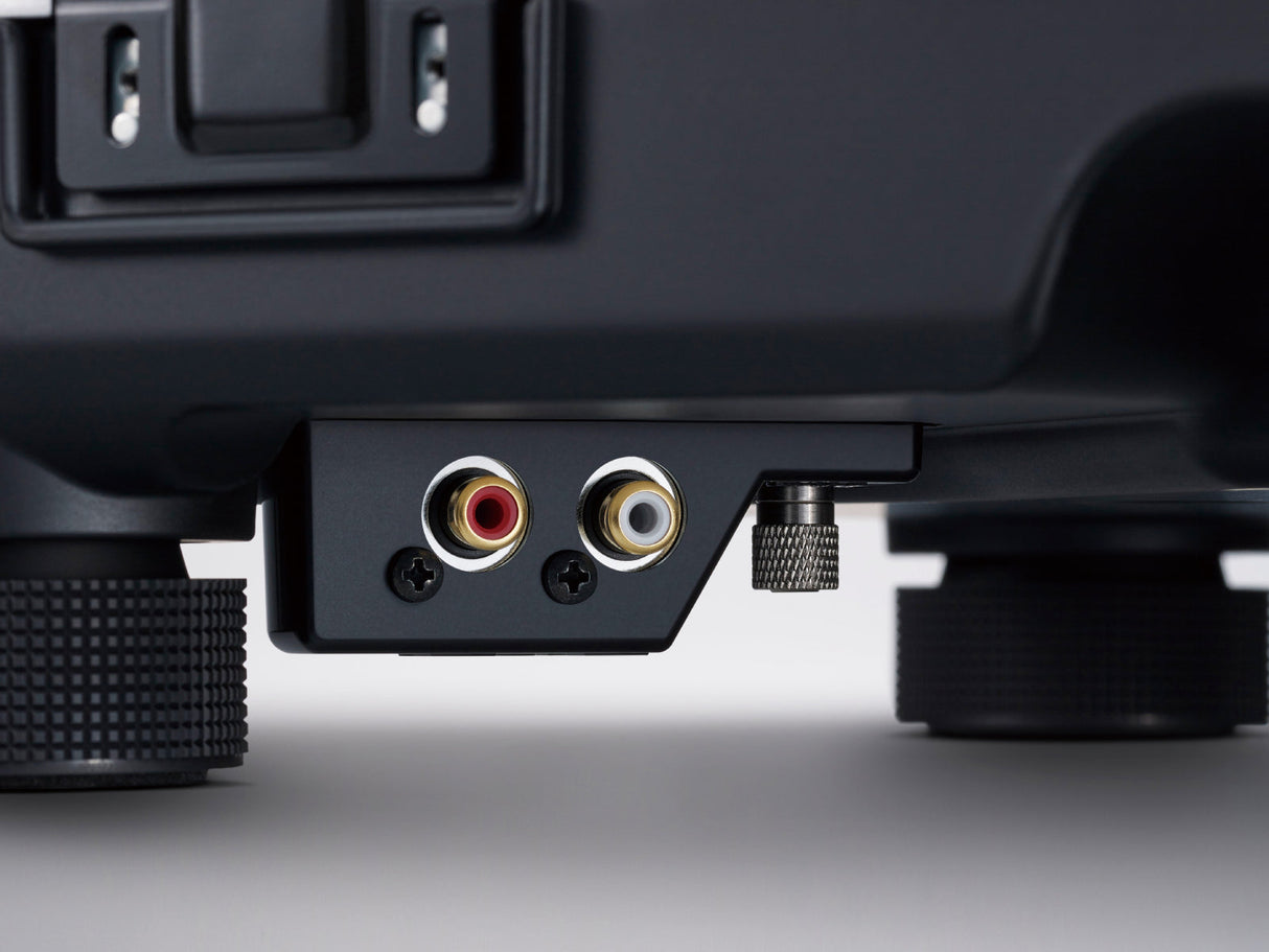 Technics SL-1200GR2 Turntable + SC-CX700 Wireless Speaker System