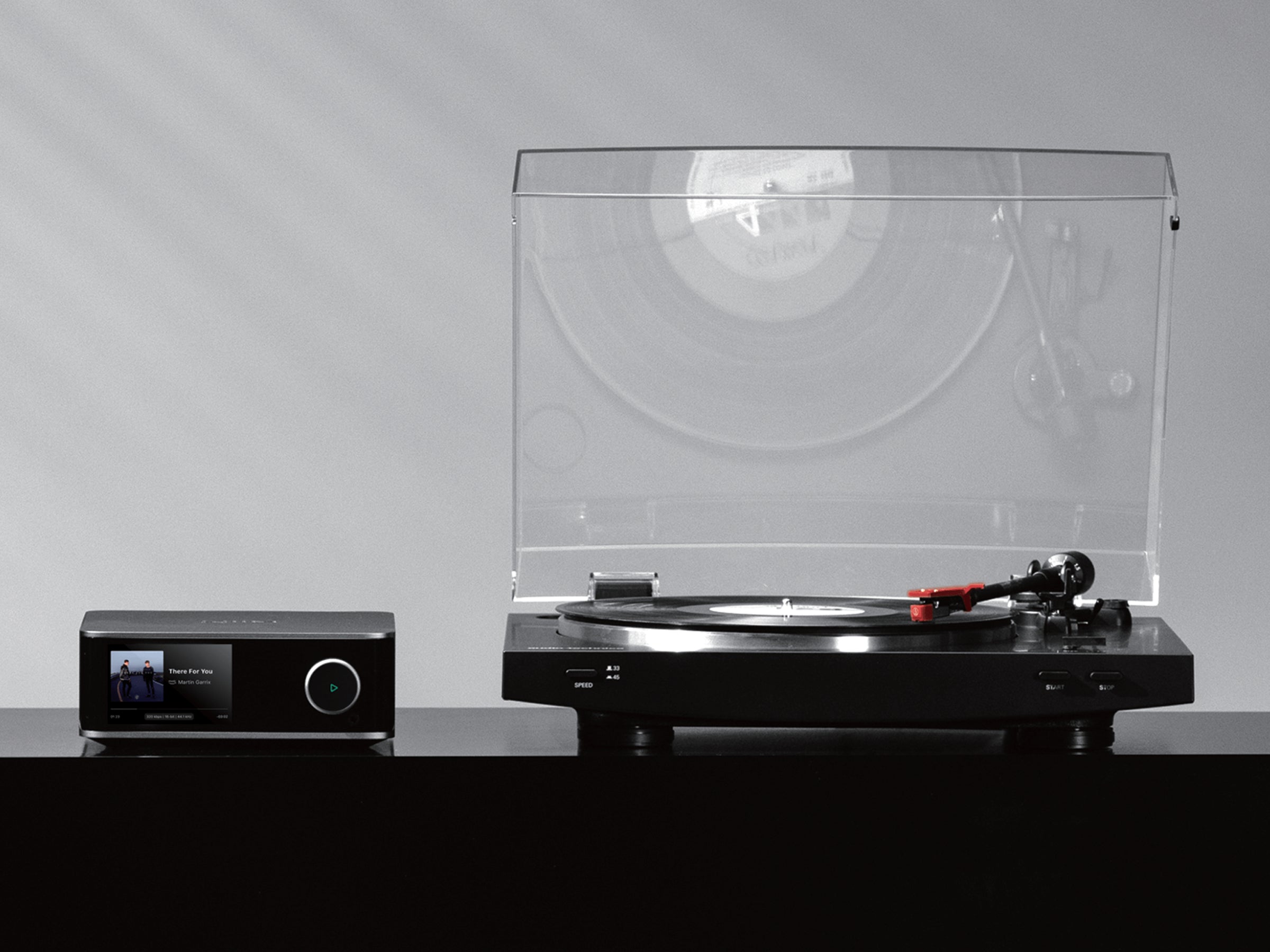 WiiM Ultra Streamer + Vibelink Integrated Amplifier