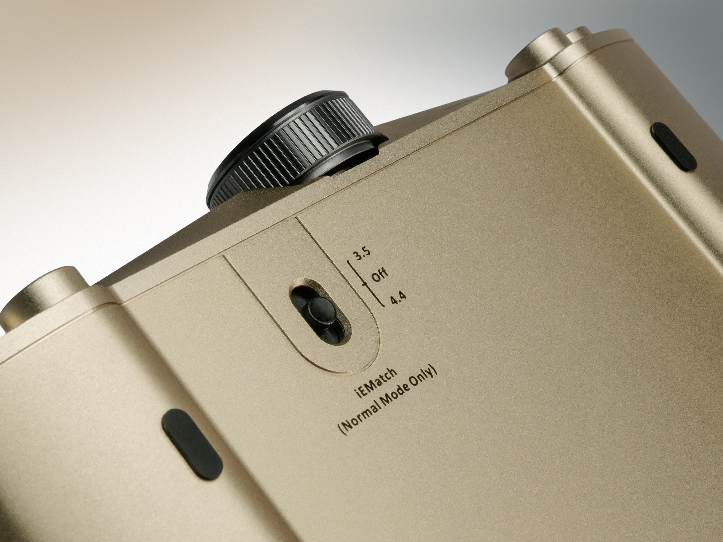 iFi iDSD Valkyrie + Meze Poet Headphone System