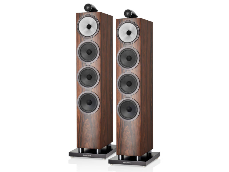 Naim Uniti Nova PE with Bowers & Wilkins 702 S3 Floorstanding Speakers