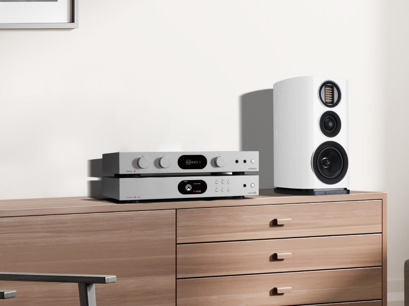 Audiolab 7000A with 7000N Play Network Player