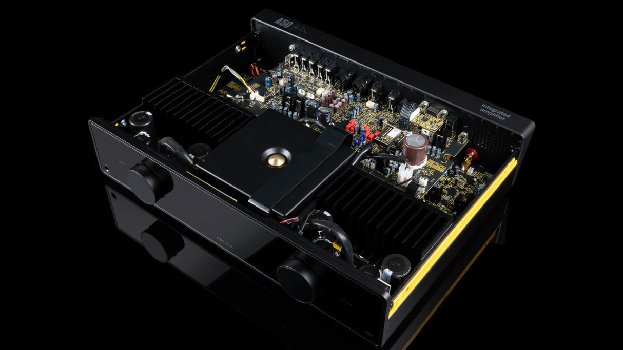 Arcam A50 Signature with R25 Bookshelf Speakers