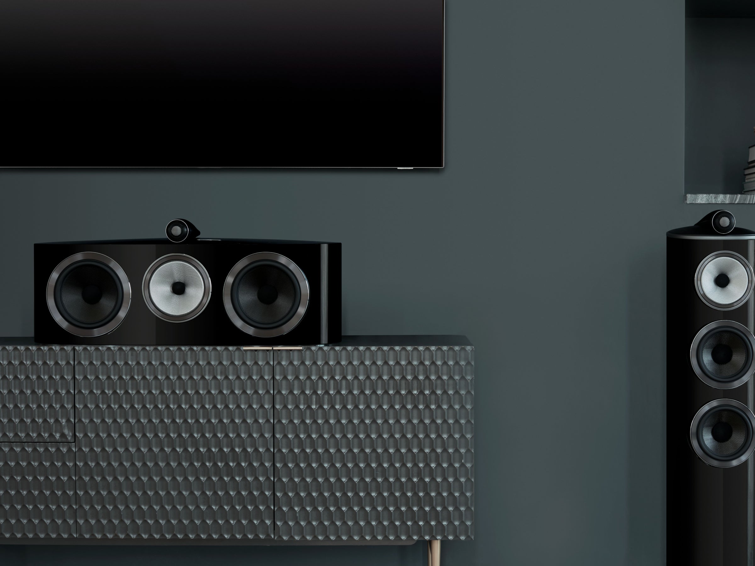 Bowers & Wilkins HTM82 D4 Centre Speaker