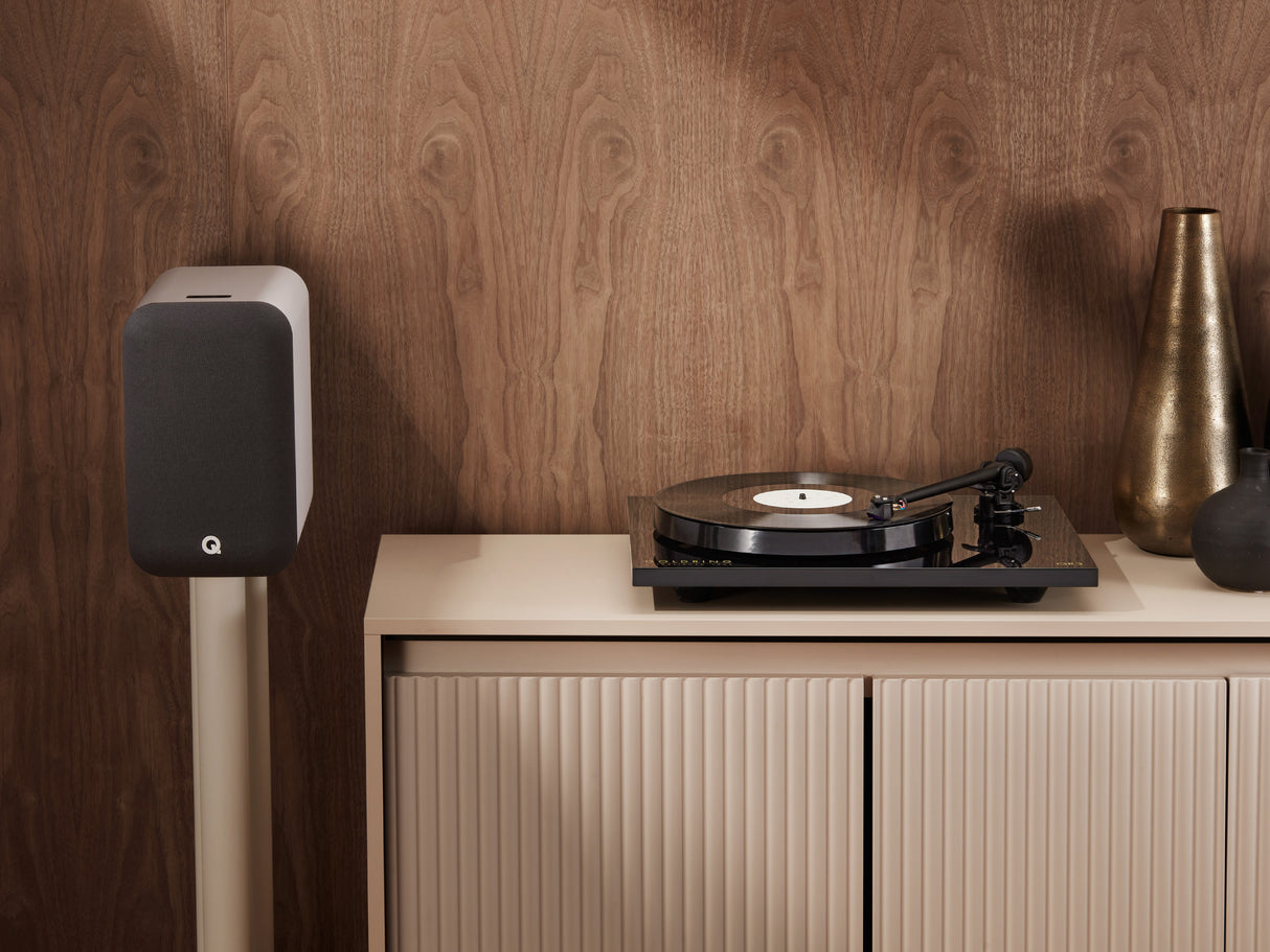 Goldring GR3 Turntable + Q Acoustic M40 Active Turntable System