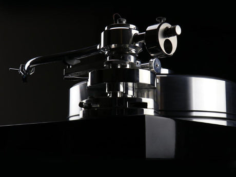 ProJect Signature 10 Turntable Black