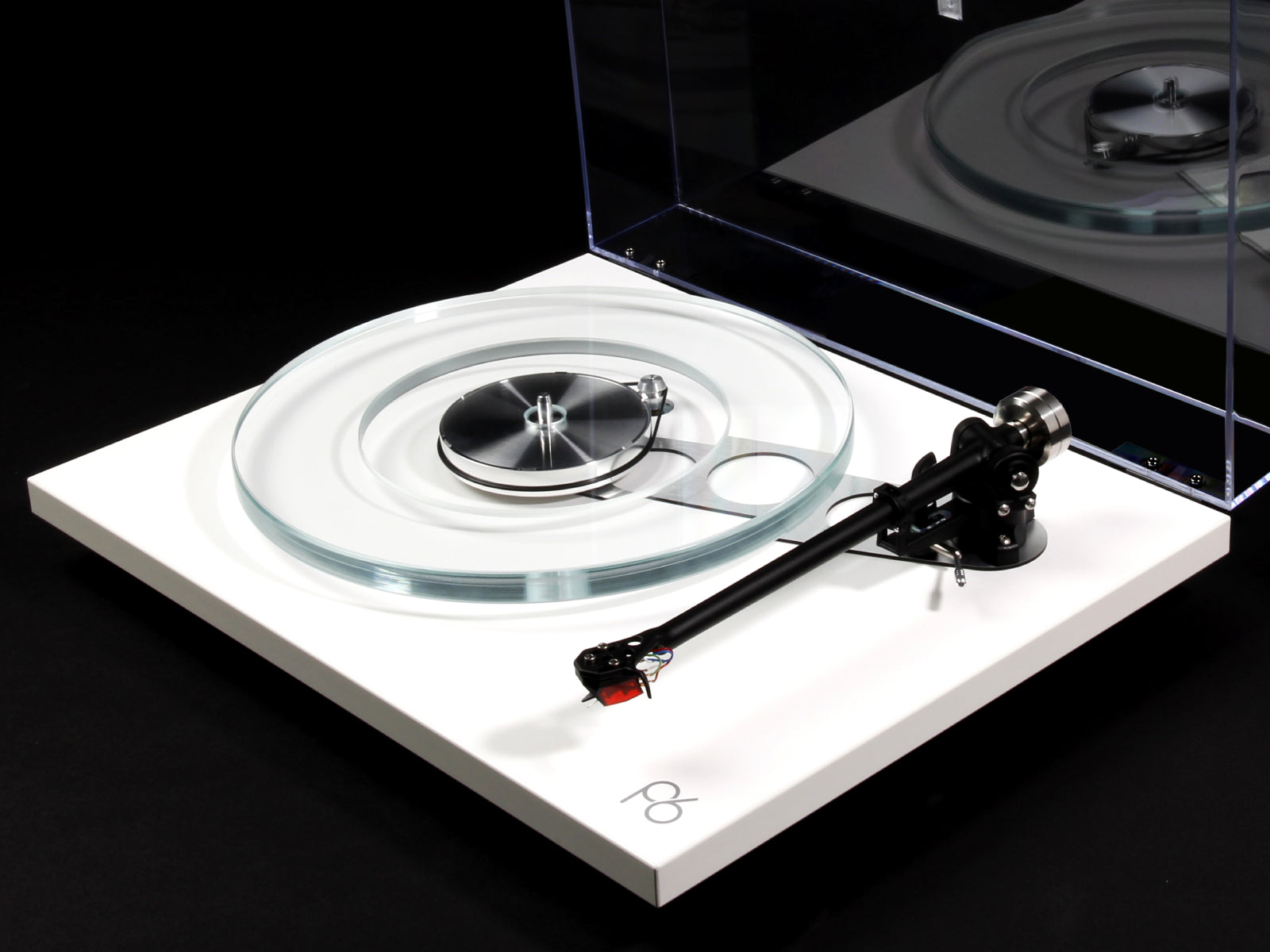 Rega Planar 6 Turntable