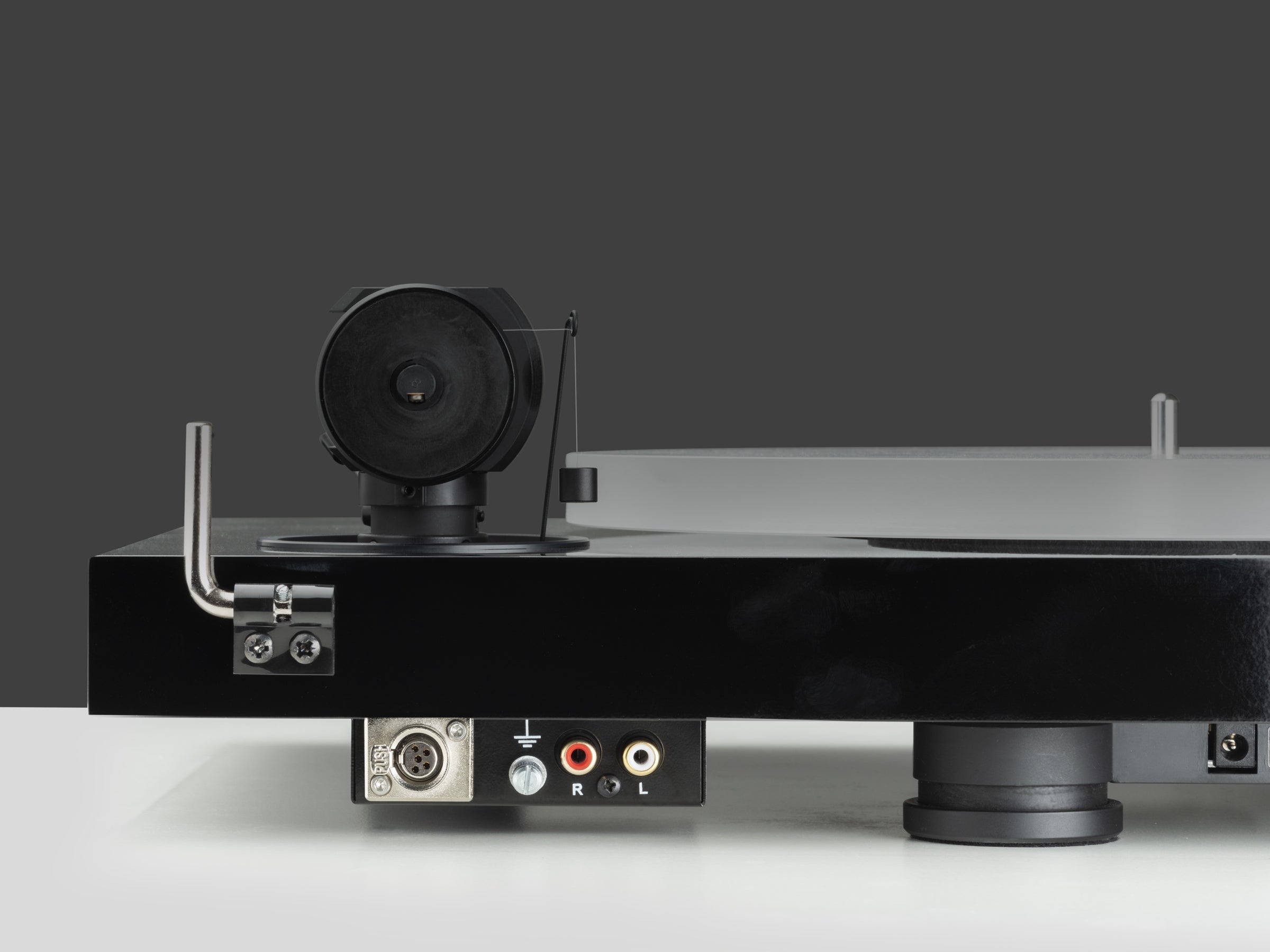 Pro-Ject X1 B Turntable (Pick it Pro Balanced cartridge) – Doug
