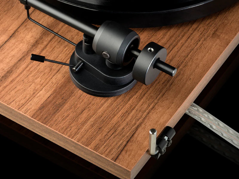 Pro-Ject E1 Phono Turntable Walnut (Pre-Loved)