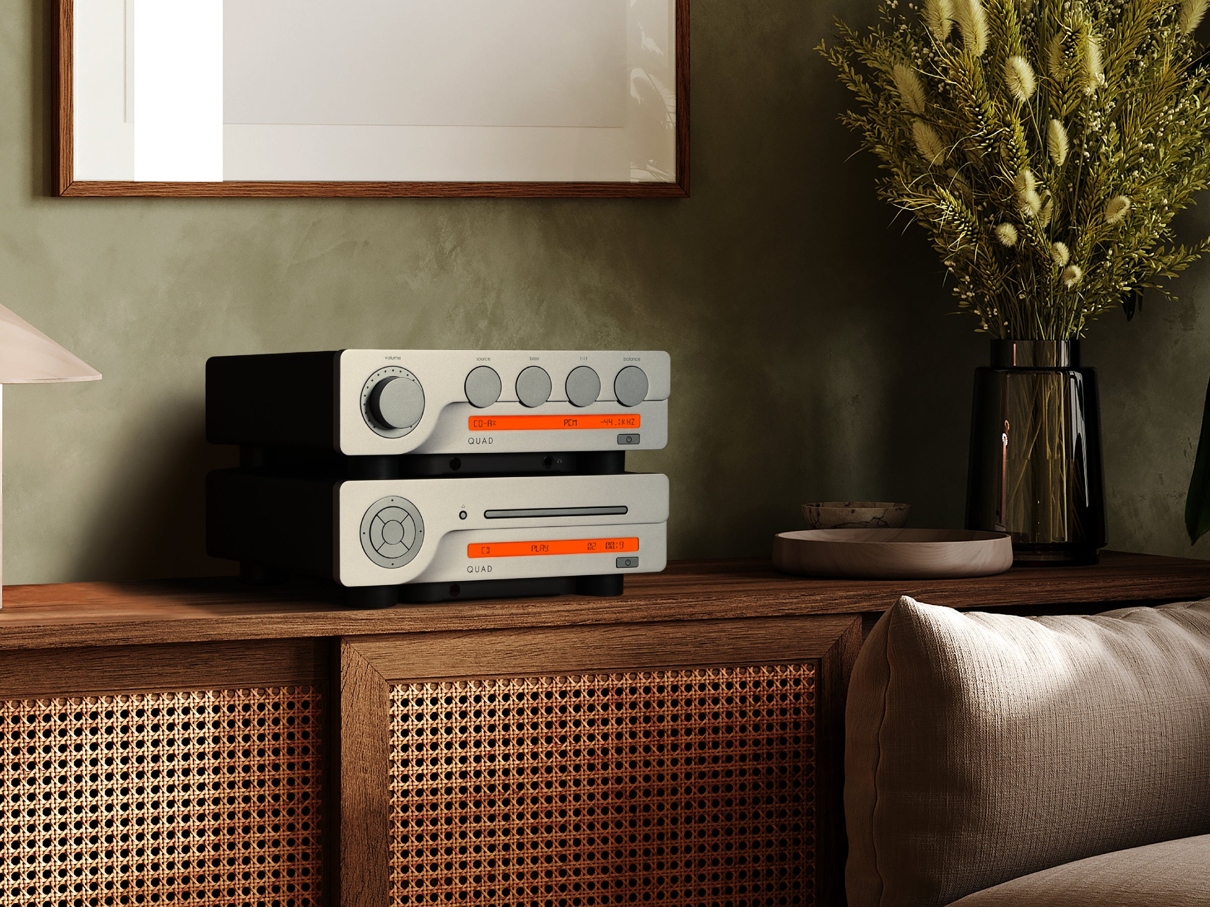 Audiolab D9 DAC Headphone Amplifier with Focal Bathys MG Closed-Back Headphones