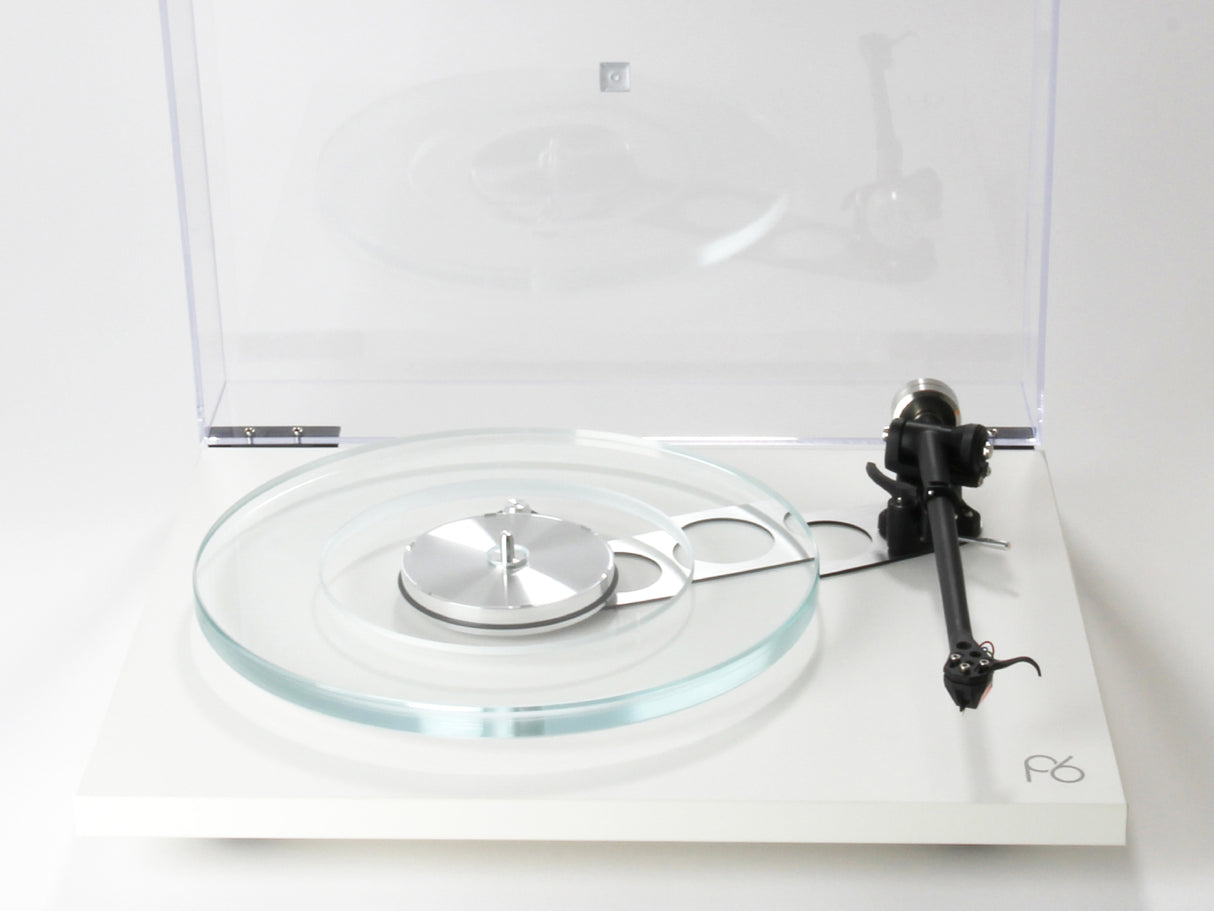 Rega Planar 6 Turntable