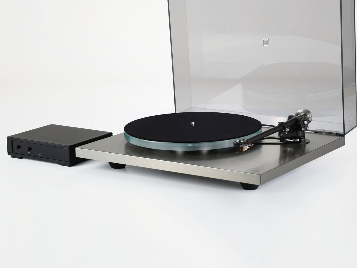 Rega Planar 6 RS Edition Turntable