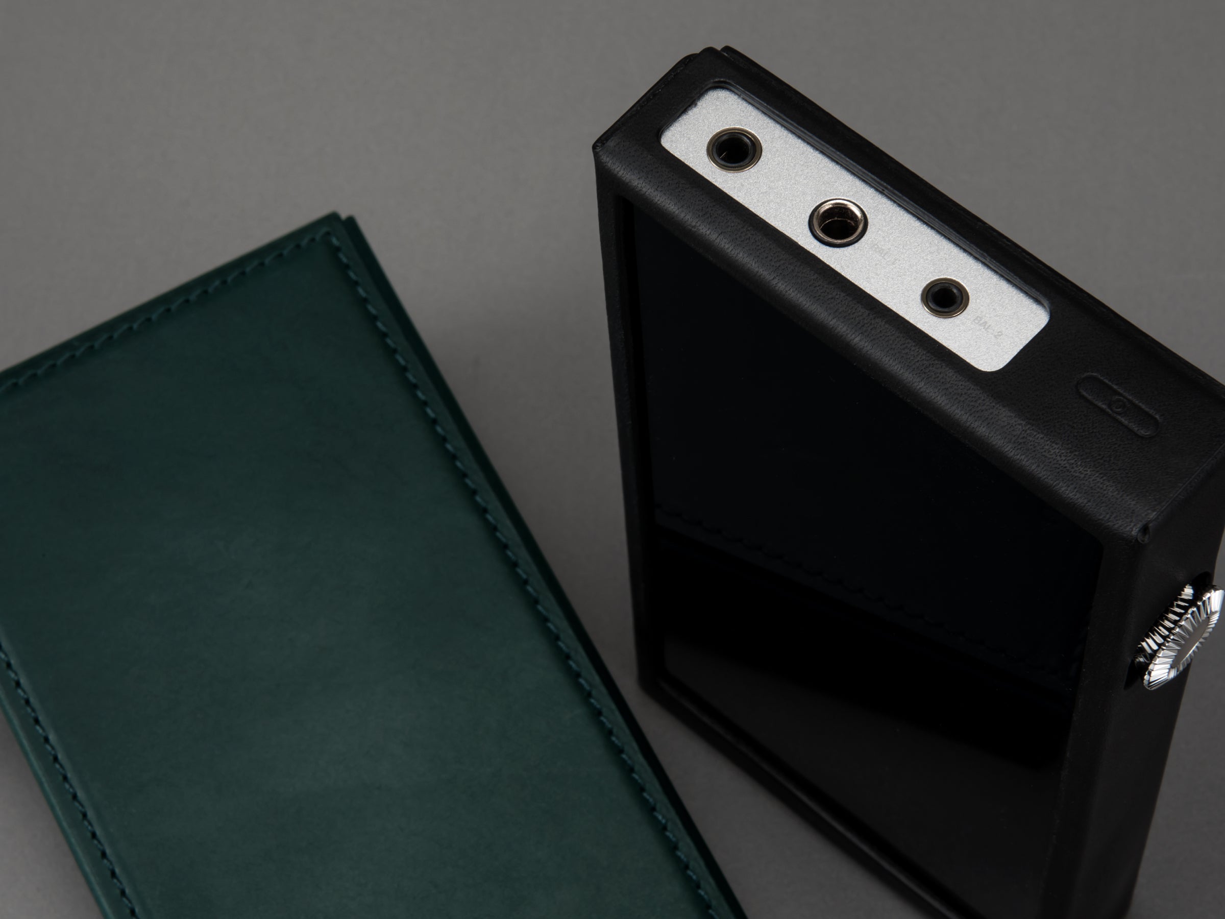 Astell&Kern A&futura SE300 Case – Doug Brady HiFi