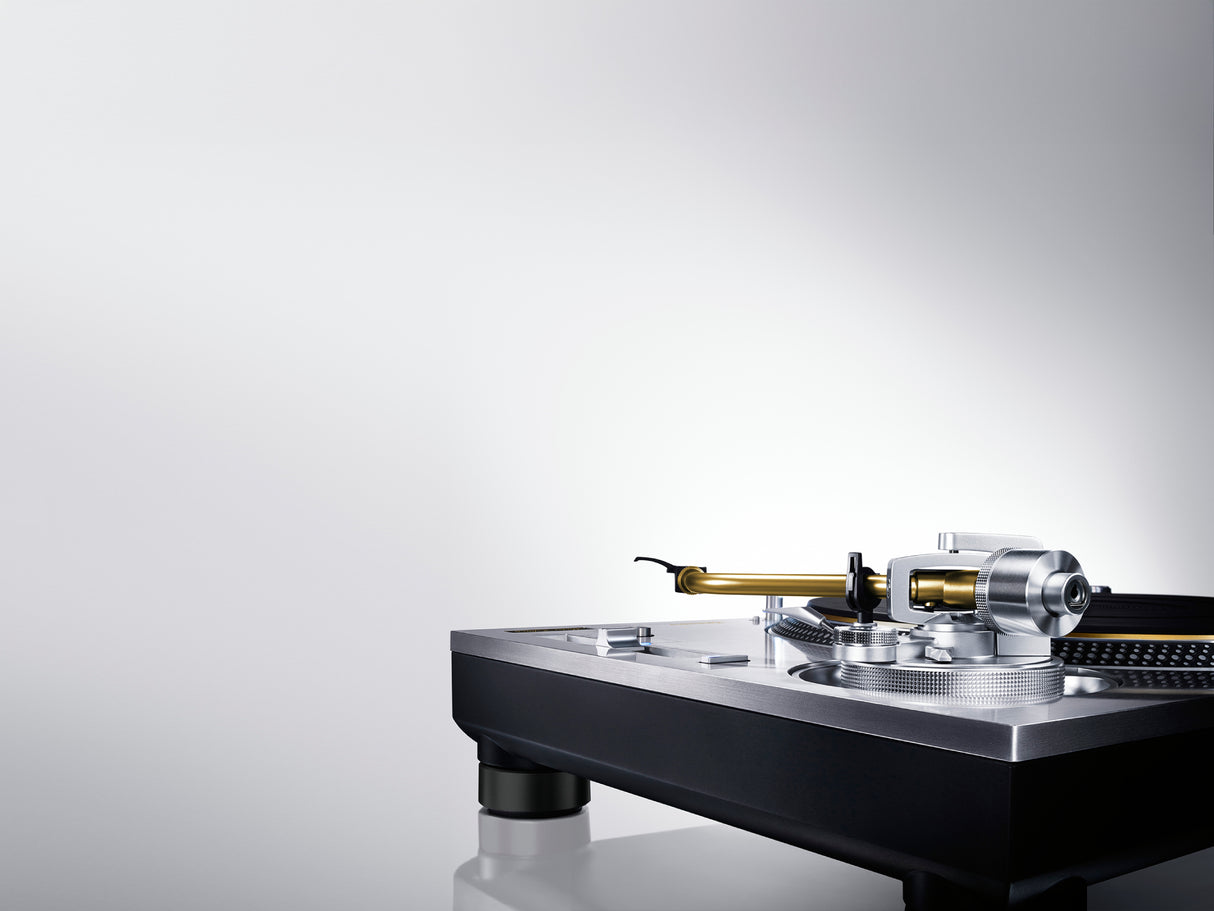 Technics SL-1200GME Direct Drive Turntable