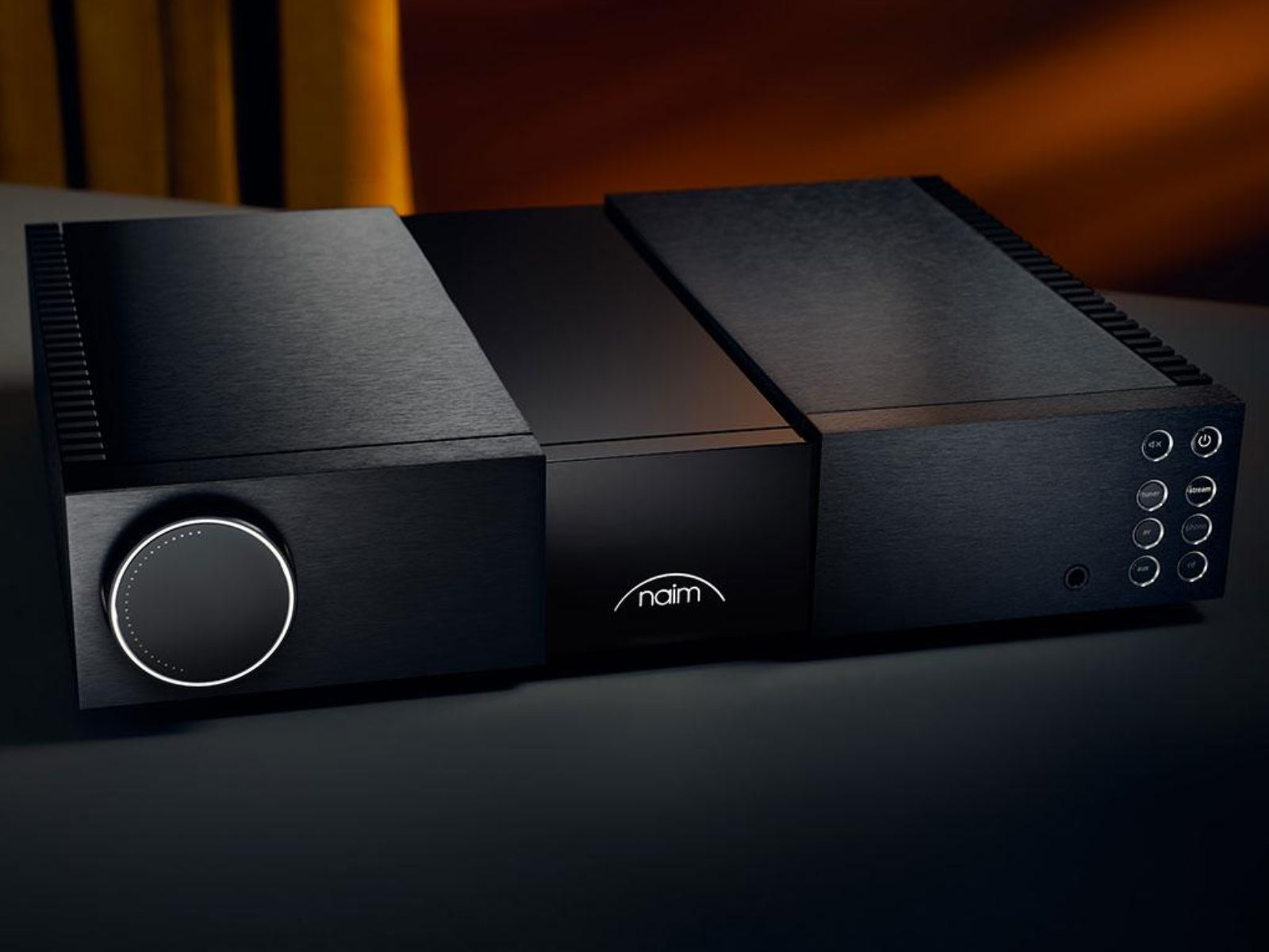 Naim NAC 332 Preamplifier