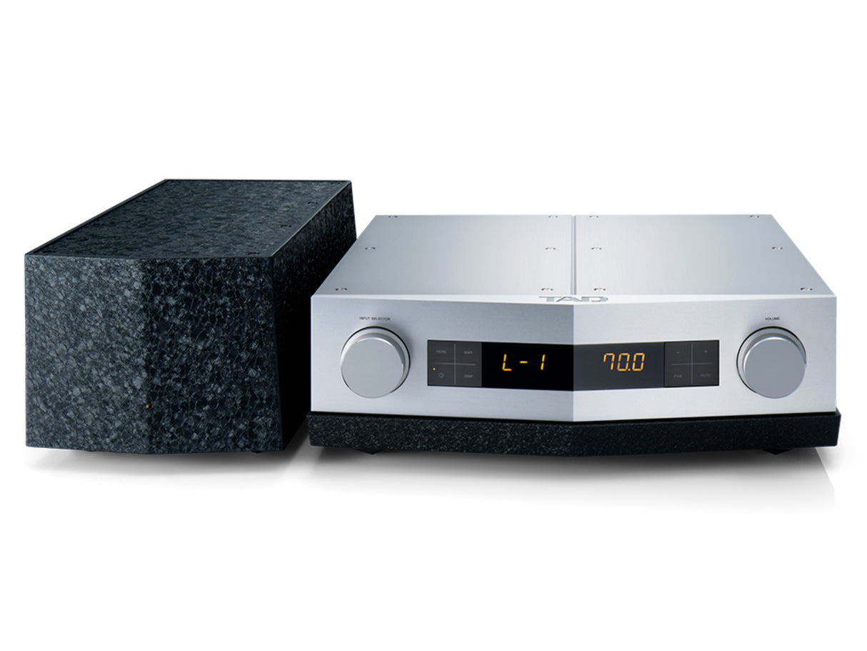 TAD C700 Reference Pre-Amplifier