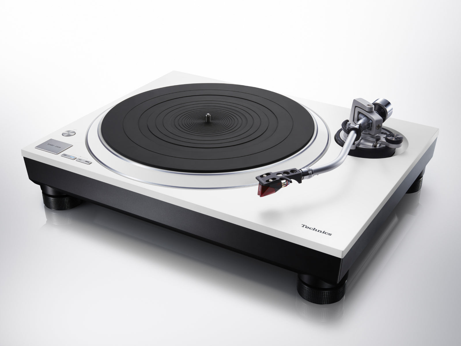 Technics SL-1500C Direct Drive Turntable with Ortofon 2M Red