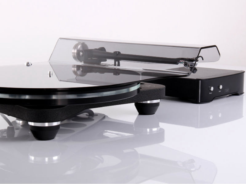 Rega Planar 8 Turntable